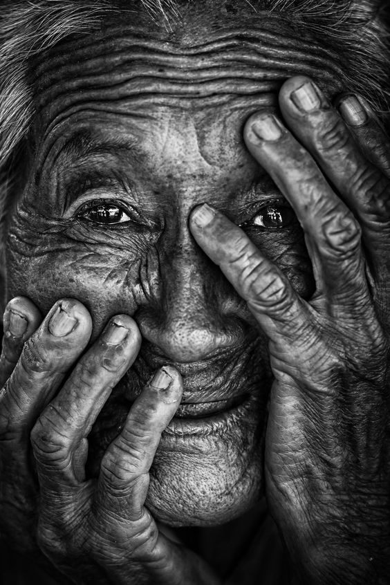 güzel portre fotoğrafı yaşlı.jpg