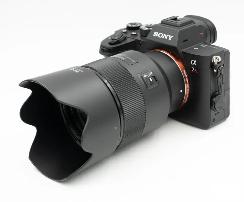 Meike-85mm-F1.8-STM-10.jpg
