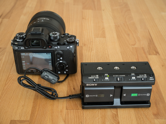 sony-a9-harici-sarj.jpg
