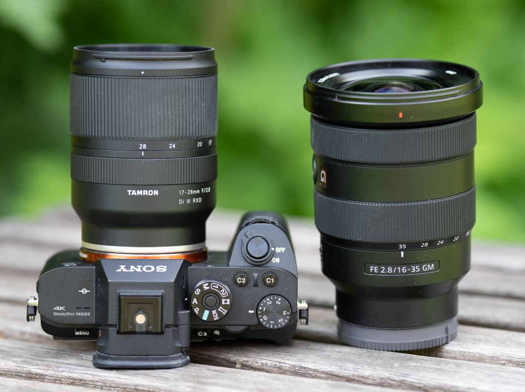 Tamron 17-28mm f2.8 ve Sony 16-35mm f2.8.jpg